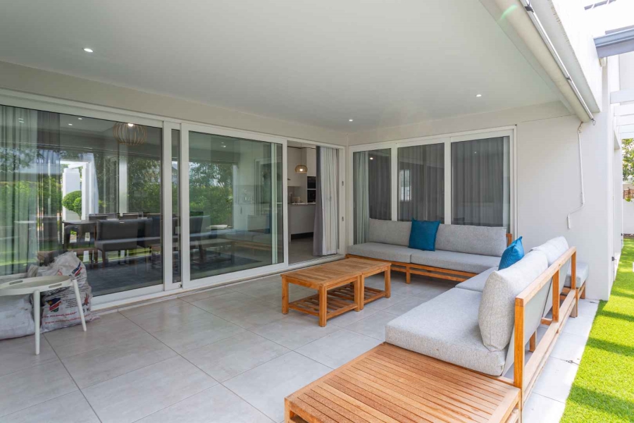 To Let 5 Bedroom Property for Rent in Val De Vie Estate Western Cape